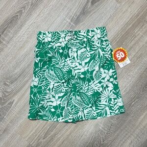 Green and White Leaf Print Swim Trunks